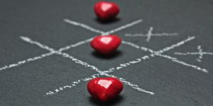 2017-05-13 20_52_49-Red Heart Shaped Beads Tic Tac Toe Buttons · Free Stock Photo