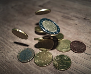 2017-08-13 10_29_17-Close-up of Coins on Table · Free Stock Photo