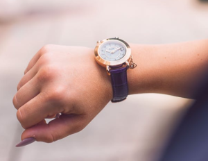 2018-01-31 13_47_08-Person Wearing Round Gold Watch With Black Leather Strap · Free Stock Photo